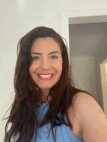 Brunetteblue Profile image 1