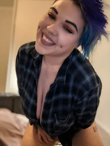 NatashaPeaches Profile image 2
